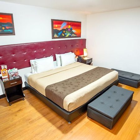 Aw Hotel Connect 33 Bogota Buitenkant foto