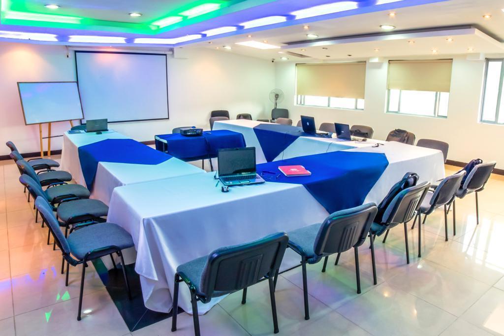 Aw Hotel Connect 33 Bogota Buitenkant foto