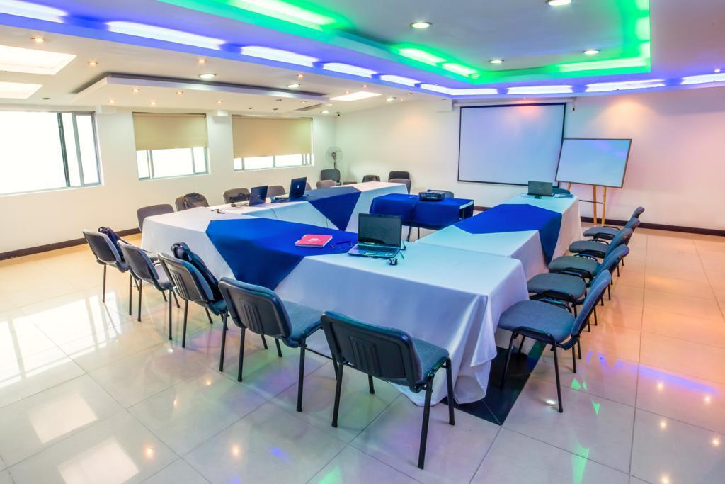 Aw Hotel Connect 33 Bogota Buitenkant foto