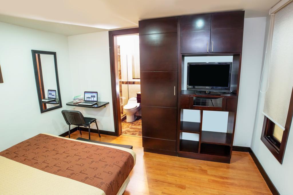 Aw Hotel Connect 33 Bogota Buitenkant foto