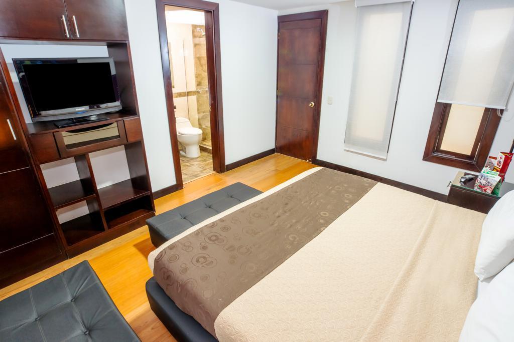 Aw Hotel Connect 33 Bogota Buitenkant foto
