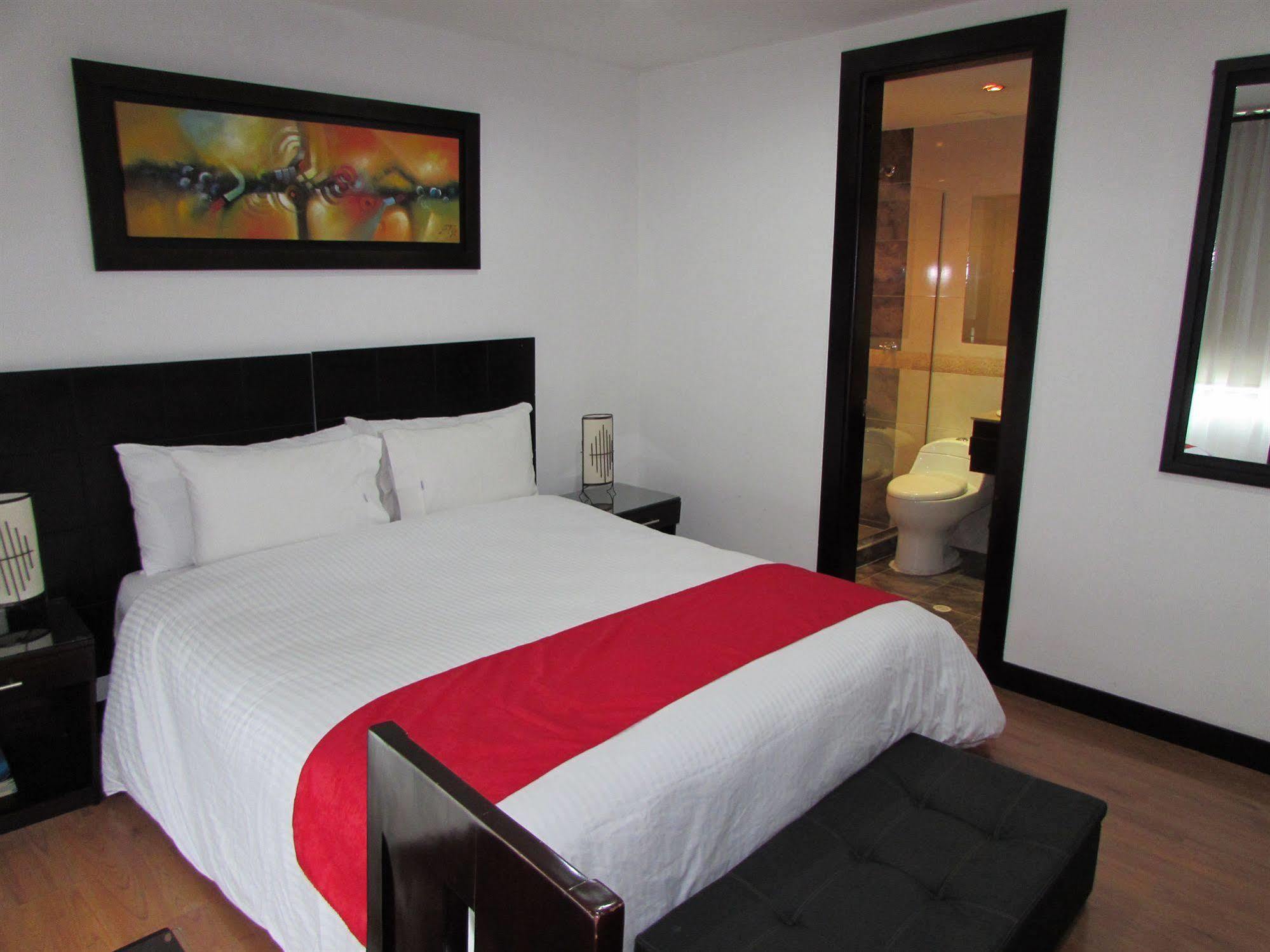 Aw Hotel Connect 33 Bogota Buitenkant foto